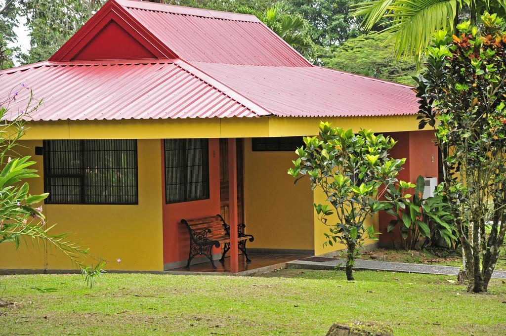 Hotel Arenal Country Inn La Fortuna Exterior photo